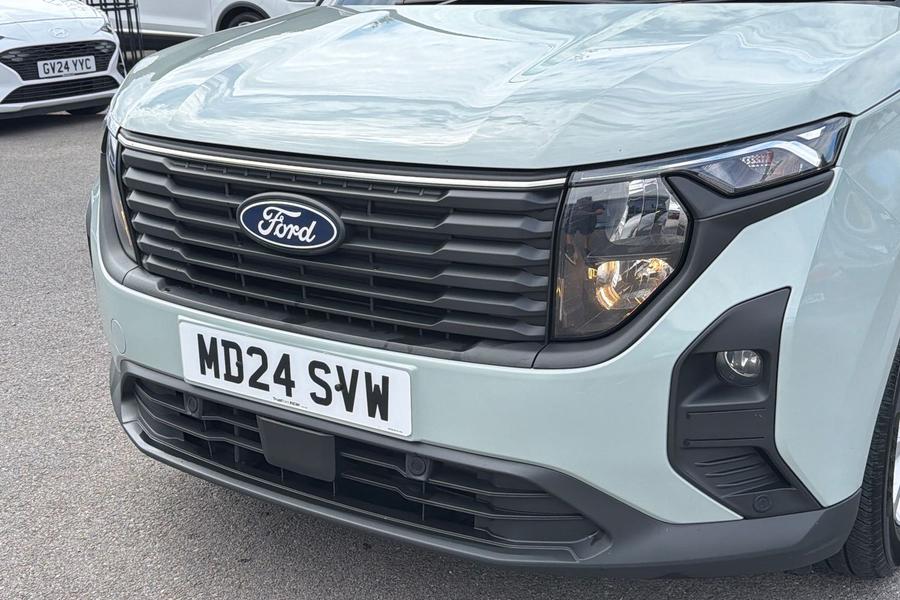 Ford TRANSIT COURIER Photo autoimg-473d76aff76d500d85988f4a5cbff157551f3914.jpg