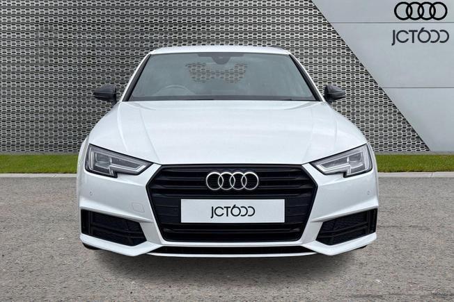 AUDI A4 Avant Photo 9