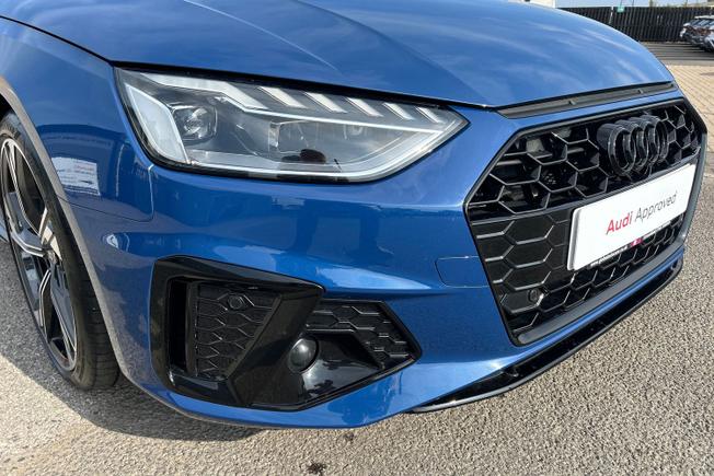 AUDI A4 Photo 29