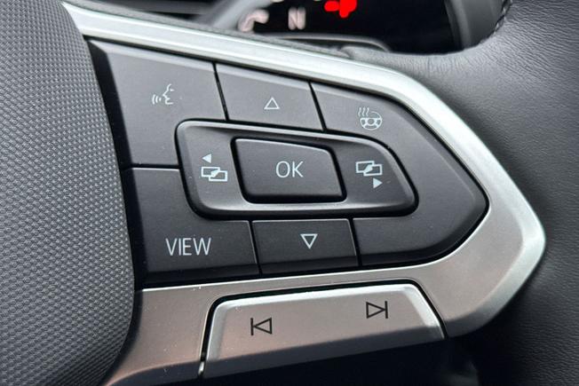 VOLKSWAGEN Tiguan Photo 17