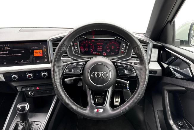 AUDI A1 Photo 11