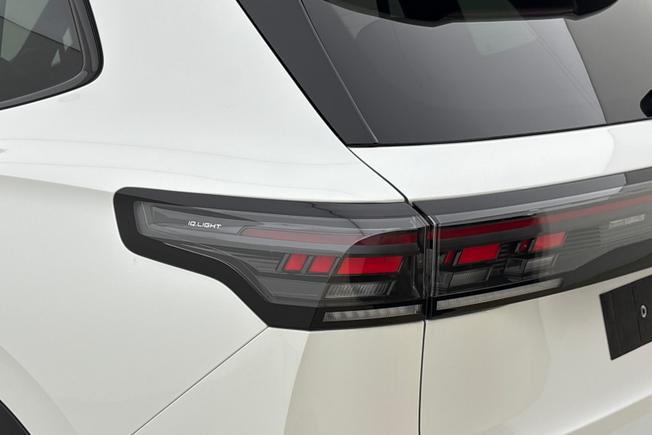 VOLKSWAGEN  Tiguan  Photo 18