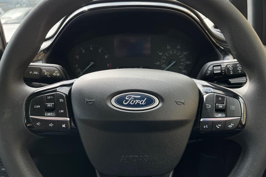 Ford FIESTA Photo autoimg-474b14dbe4c4b7bd5a276f1b3184824c0edb1cbb.jpg