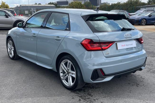 Audi A1 Photo 26