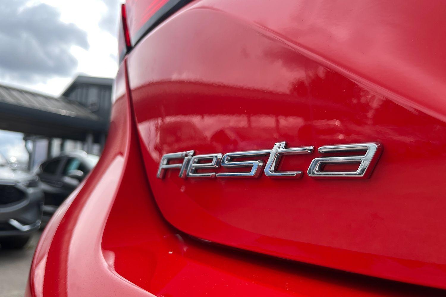 Ford Fiesta Photo 38