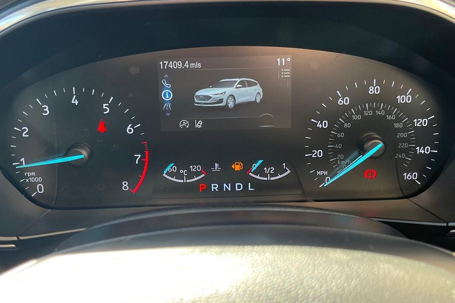 Ford FOCUS Photo autoimg-47505d5947d0117232b8d6be2a1af16cc64f1c55.jpg