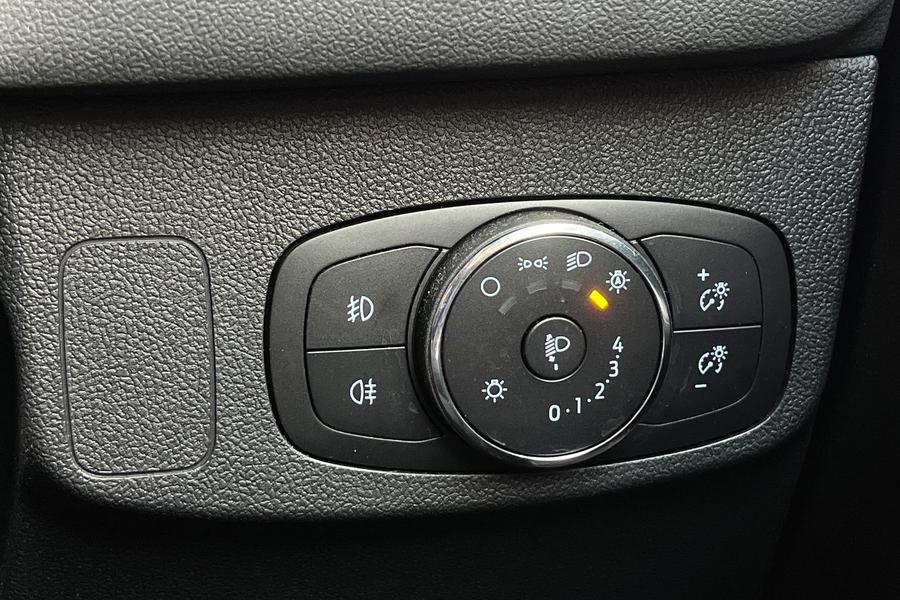 Ford Focus Photo autoimg-4752db22f7035894cc34cdbe954a85ebe8419f8f.jpg