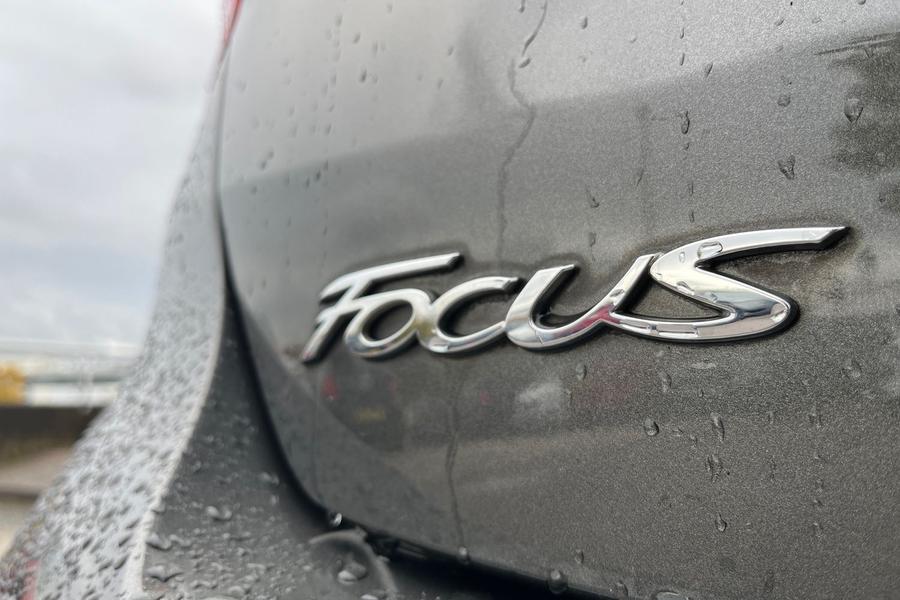 Ford Focus Photo autoimg-47574e0d944ddf763e07f06be106c63a22671bcf.jpg