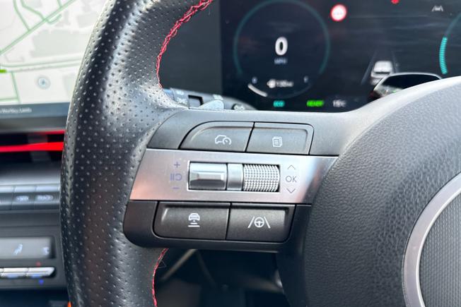 HYUNDAI Kona Photo 16