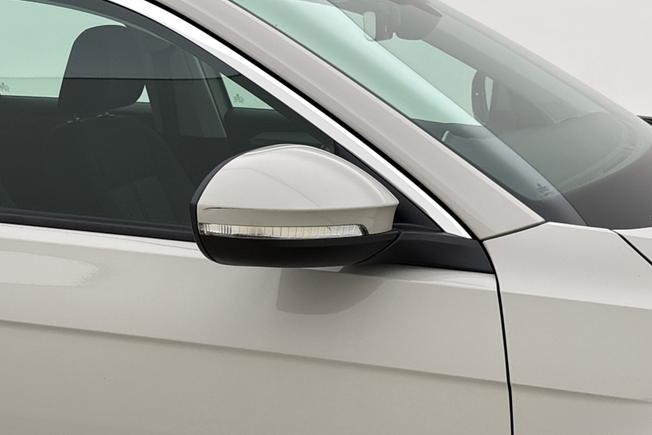 VOLKSWAGEN T-Roc Photo 20
