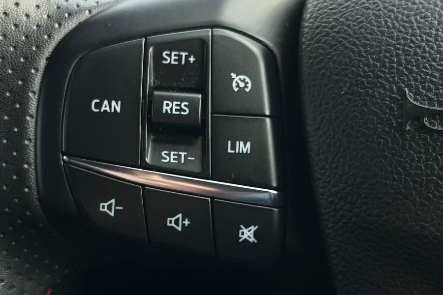Ford Focus Photo autoimg-475c0f2e4bdb0bb34d1ac28961f6e8ccc251992d.jpg