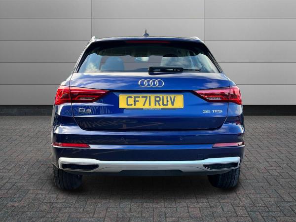 Audi Q3 Photo autoimg-475e12f11bf4f45c9f040331fd5668a68107d151.jpg