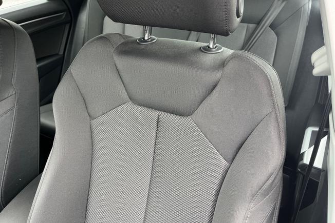AUDI Q3 Photo 42