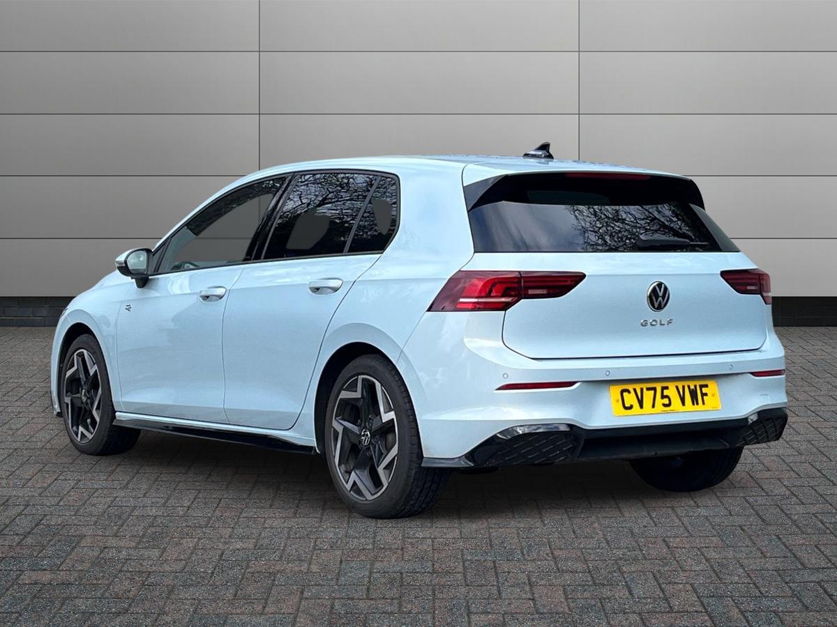 Volkswagen Golf Photo autoimg-47646a6f88fdac6347df271bfd6f29162aecffad.jpg