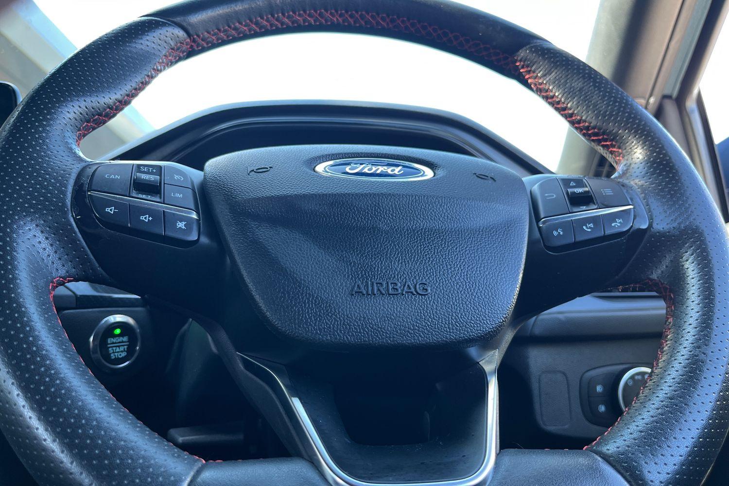 Ford Focus Photo 34