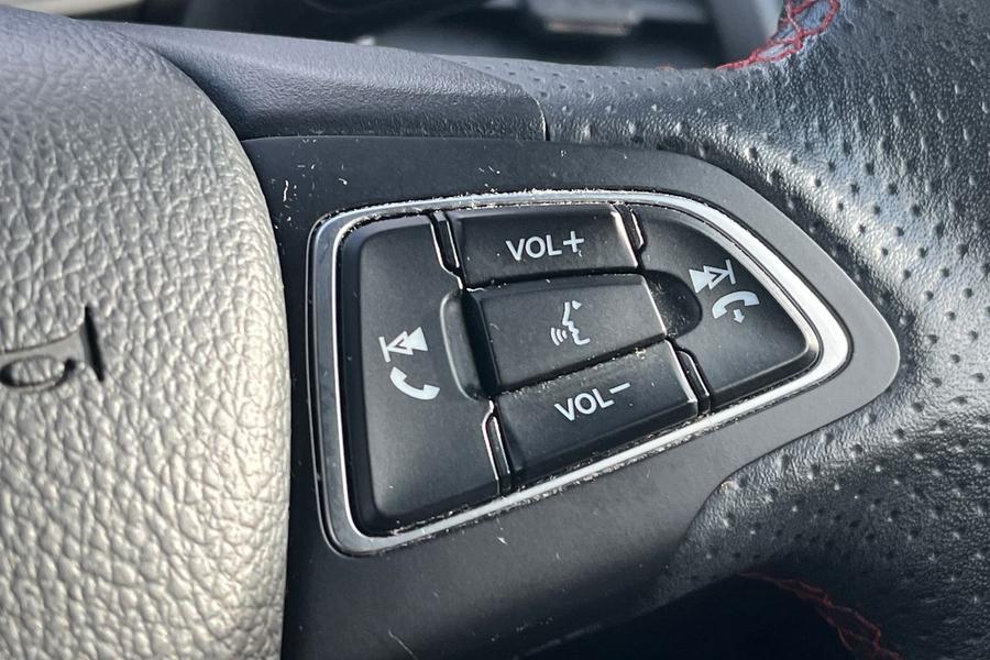 Ford ECOSPORT Photo autoimg-47722a28e0167e928ac95e1faa6b07dd1cb50f00.jpg