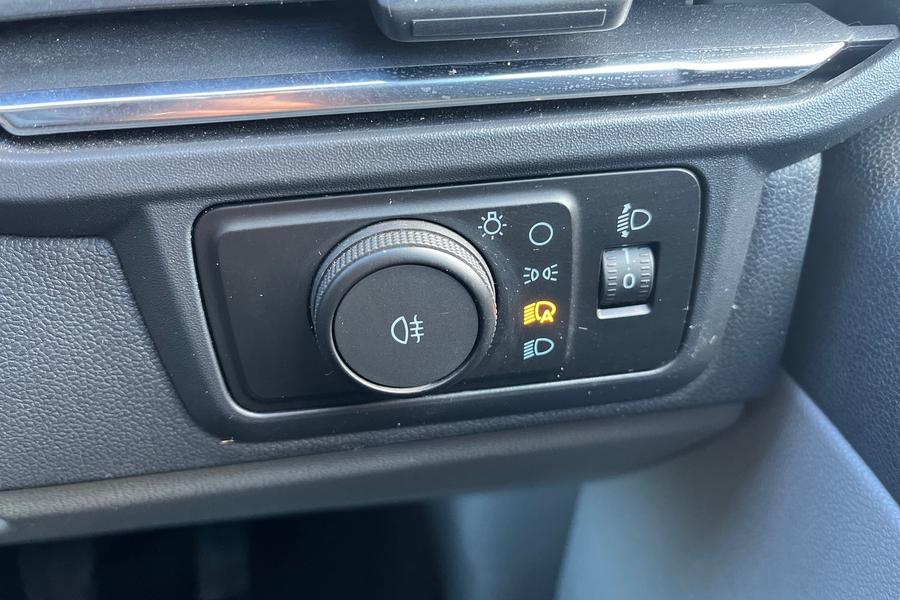 Ford TRANSIT CUSTOM Photo autoimg-47732a3b030ab54dce5be868a7df6f97205edb6a.jpg