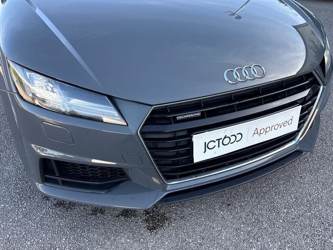 AUDI TT Photo 30