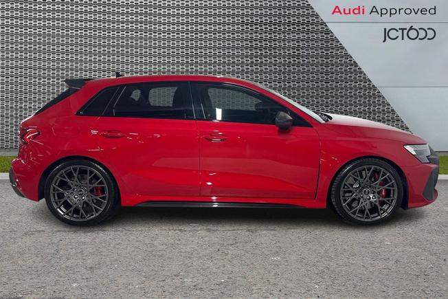 AUDI RS3 Photo 4