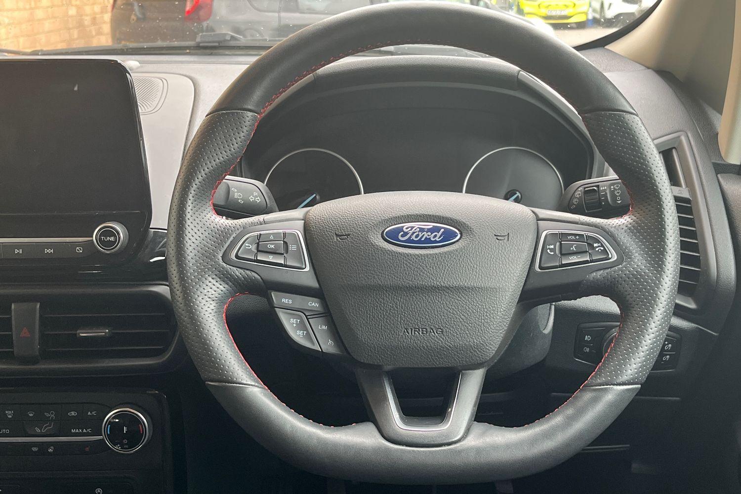 Ford EcoSport Photo 11