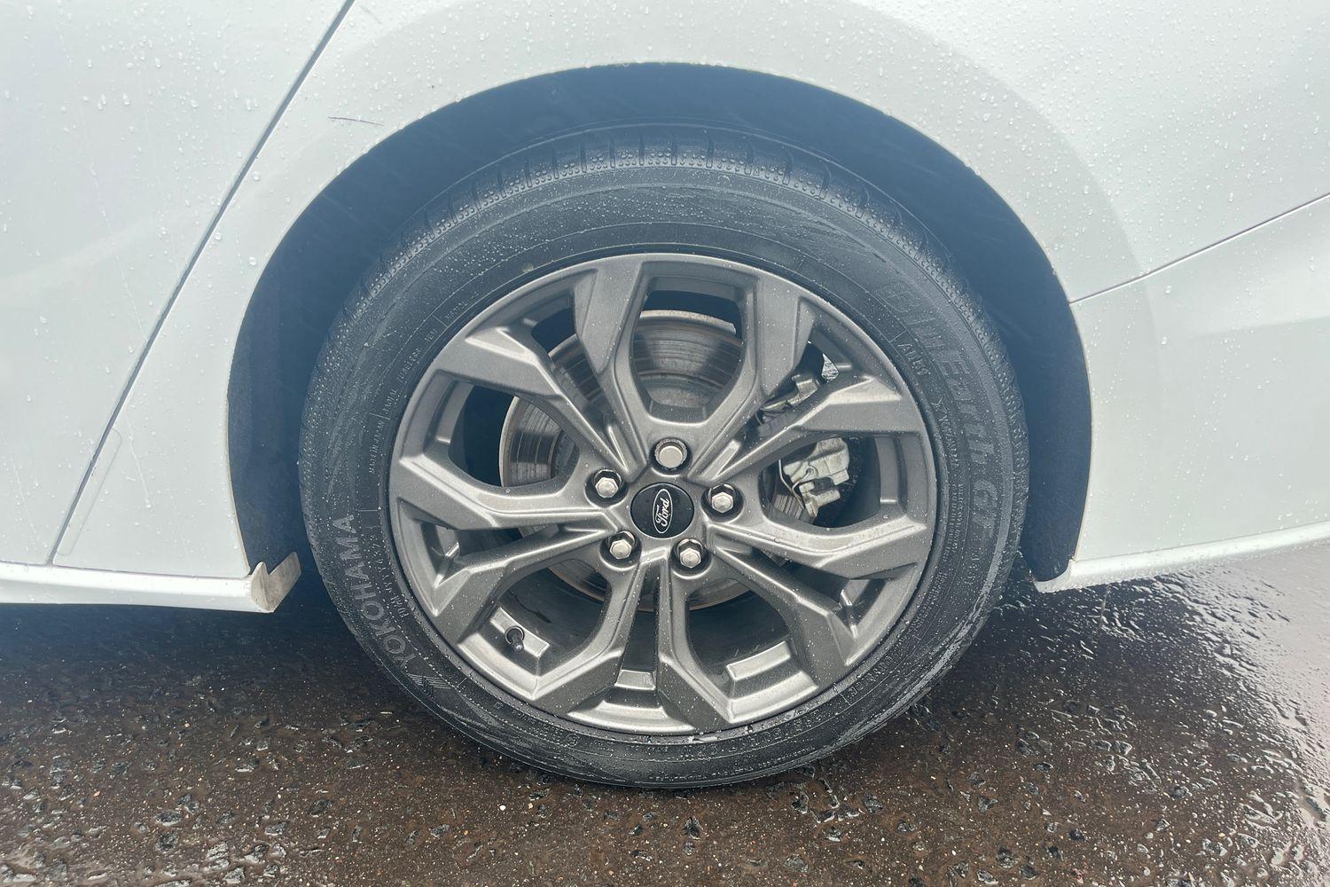 Ford Focus Photo 21