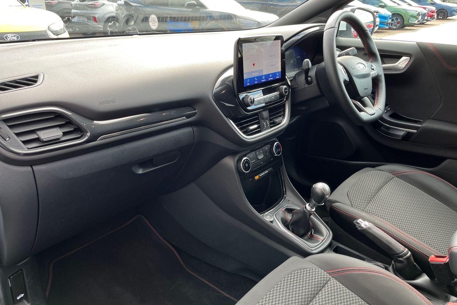 Ford PUMA Photo 17