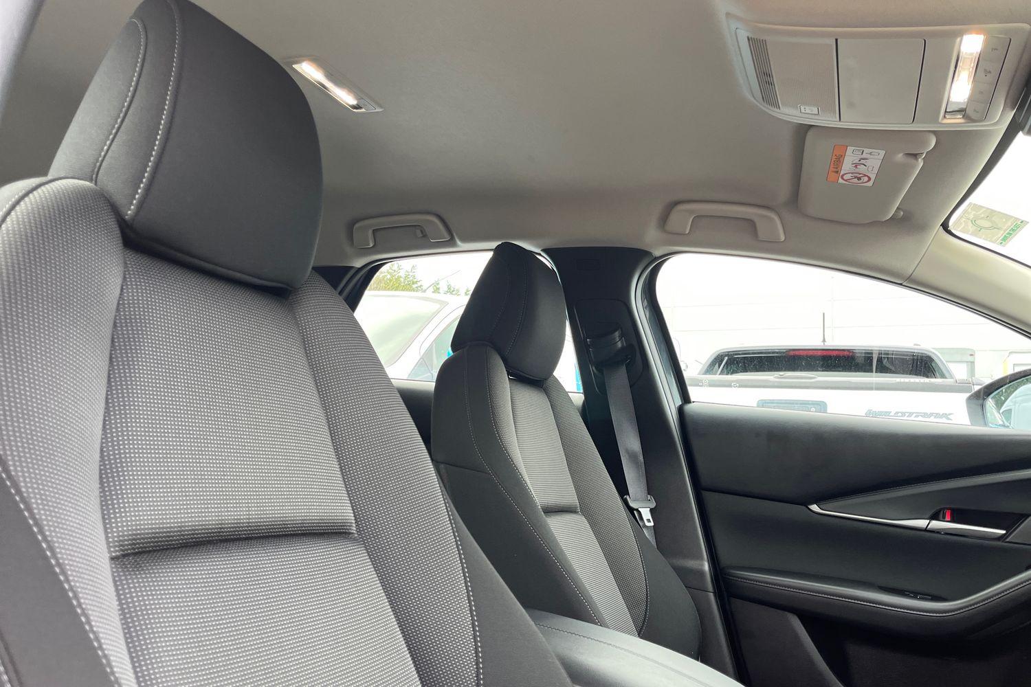 Mazda CX-30 Photo 16