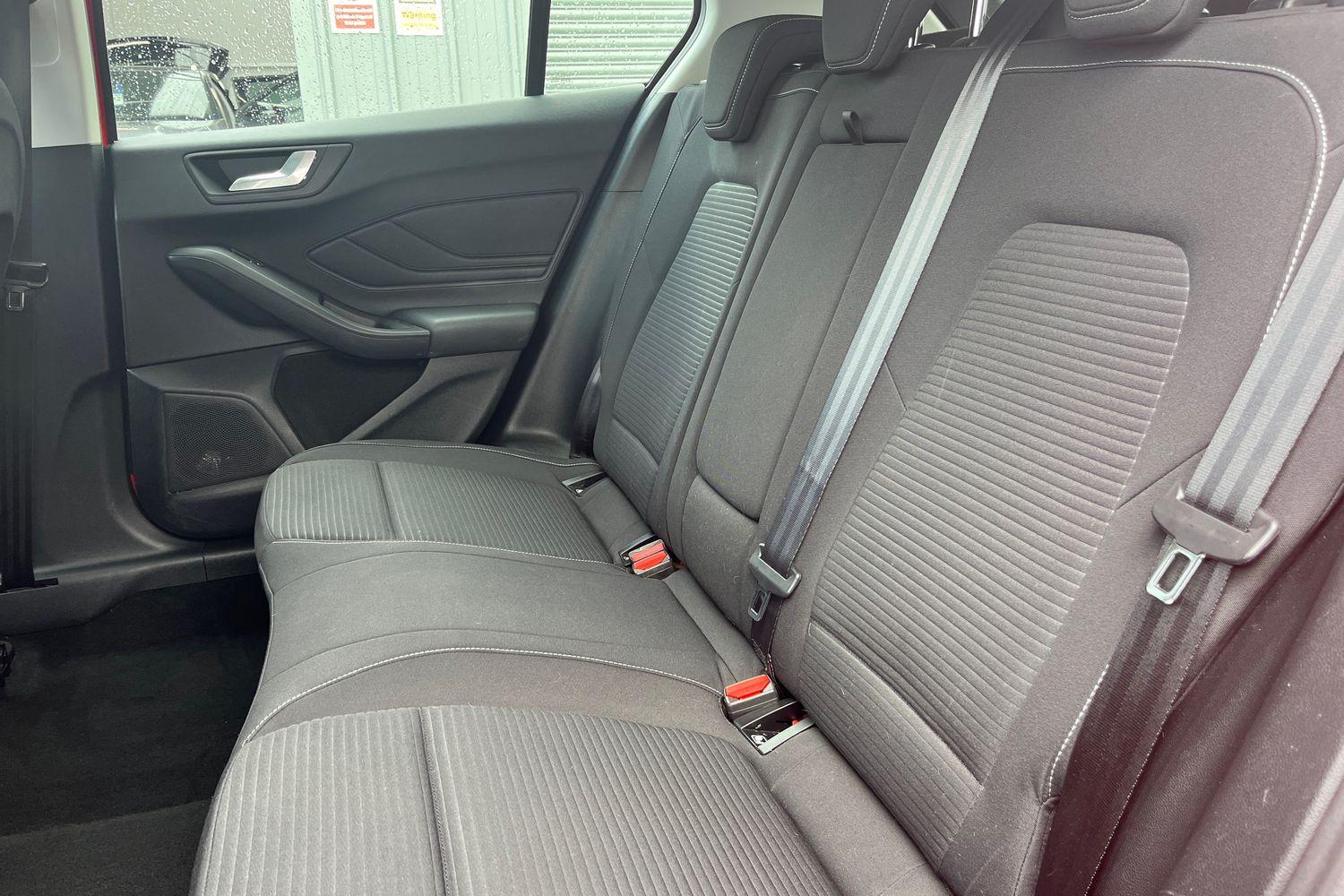 Ford Focus Photo 19