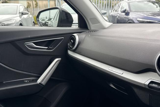 AUDI Q2 Photo 37