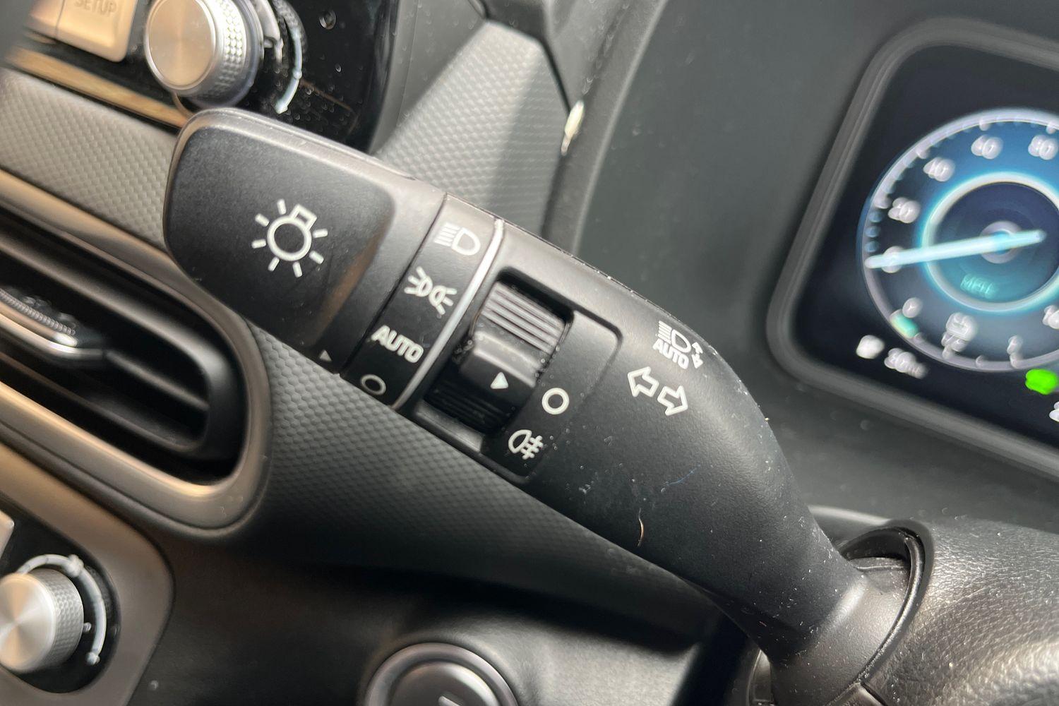 Hyundai KONA Photo 13