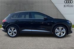 AUDI  Q4 SUV Photo 4