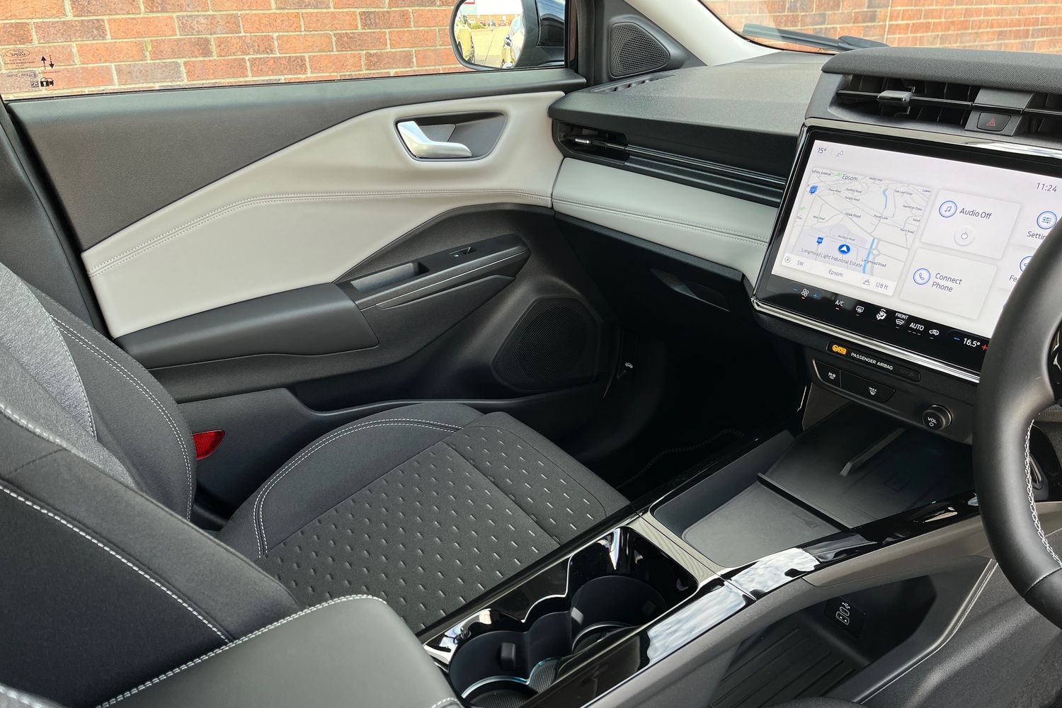 Ford Puma Gen-E Photo 30