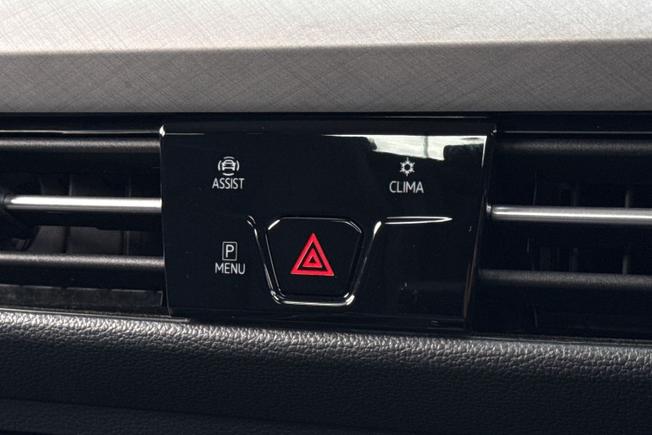 VOLKSWAGEN Golf Photo 24