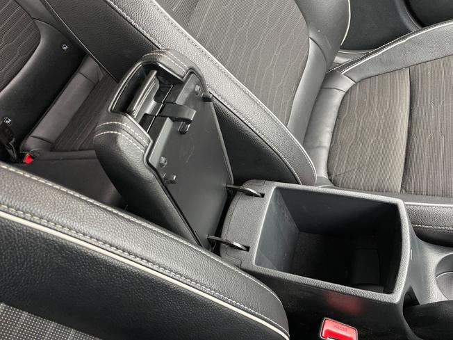 KIA Stonic Photo 39
