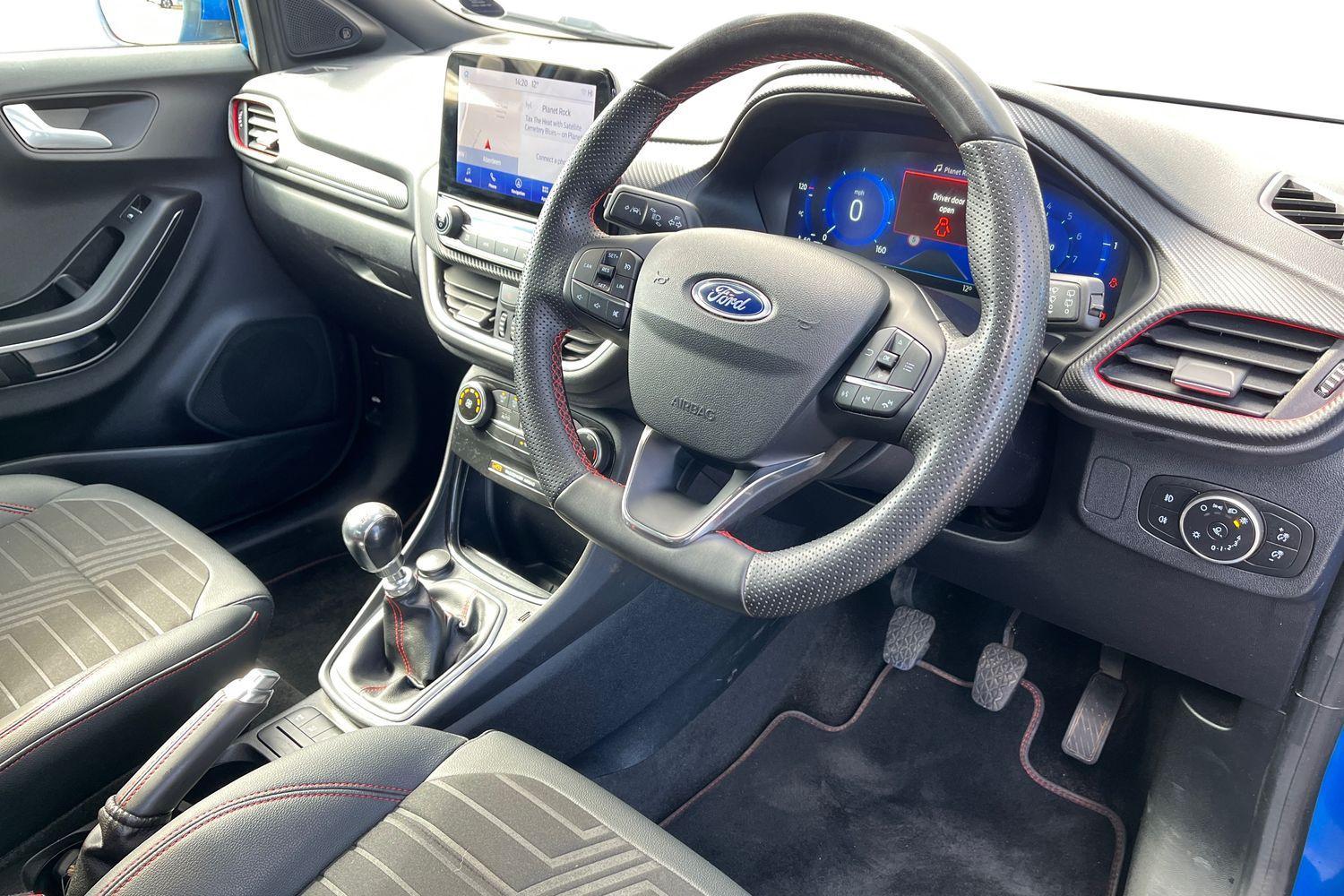 Ford PUMA Photo 8