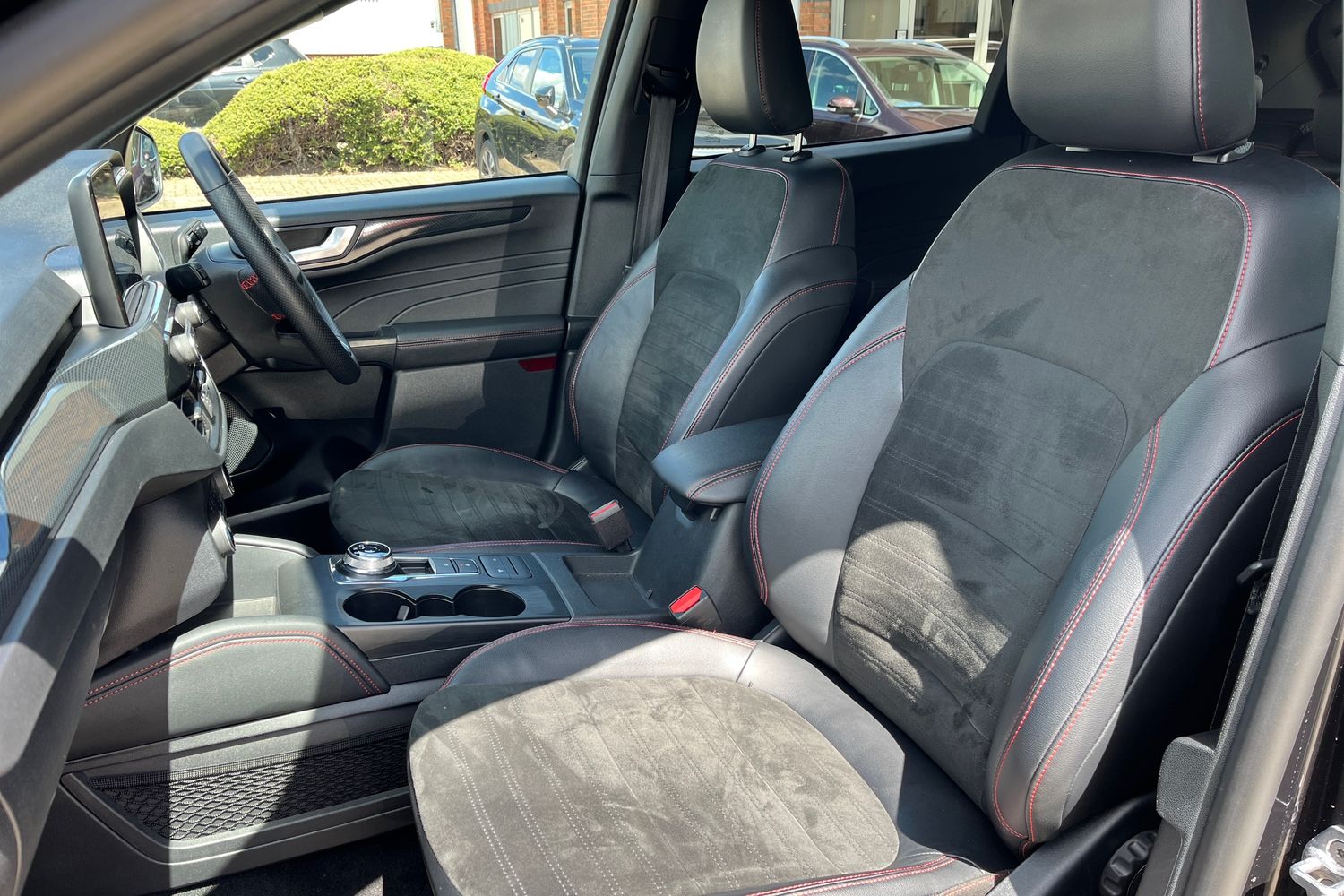 Ford KUGA Photo 18