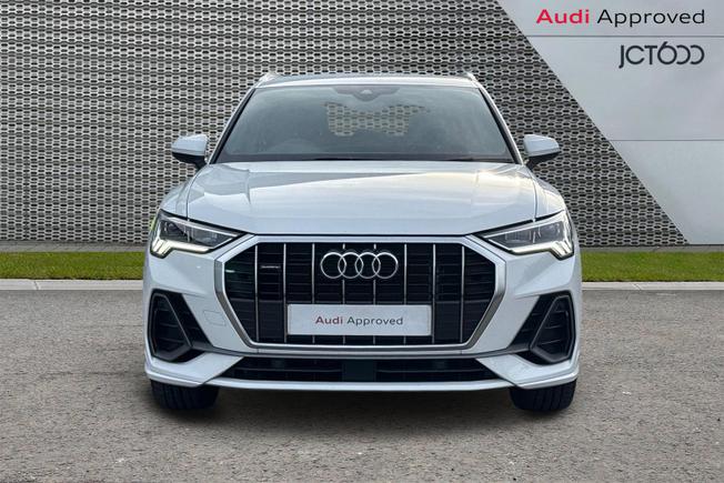 AUDI Q3 Photo 8