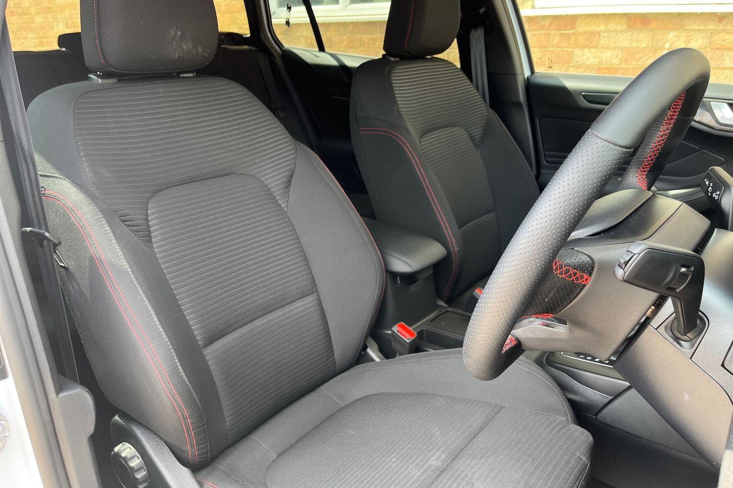 Ford FOCUS Photo 16