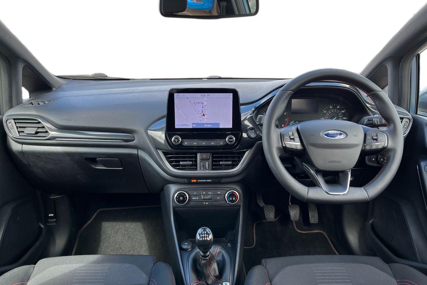 Ford Fiesta Photo 9