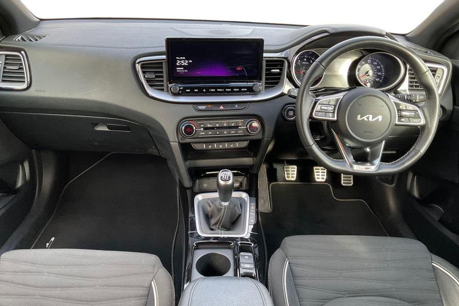 Kia ProCeed Photo autoimg-478c32f3e36cc0fcc00b10a8cacc215893bf5437.jpg