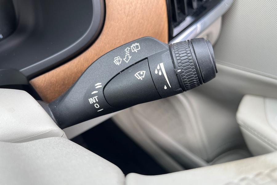 Volvo V90 Photo autoimg-478f04d331f324713d457d32240e760cba07262d.jpg
