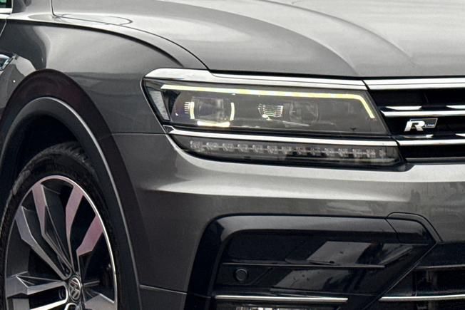 VOLKSWAGEN Tiguan Photo 19