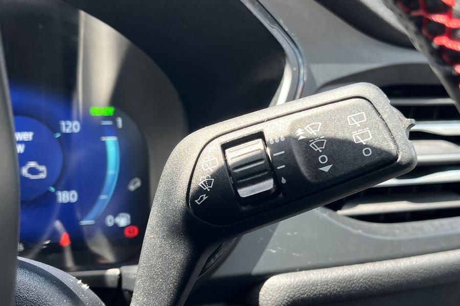 Ford KUGA Photo autoimg-4799a7b228ee85010ee122f5f420409807640251.jpg