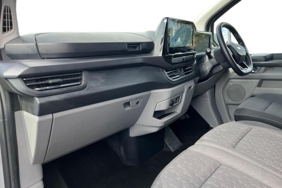 Used Ford TOURNEO CUSTOM WN26TWE 3