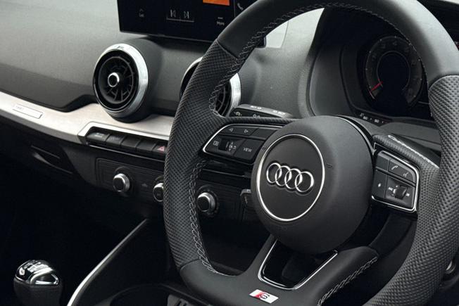 AUDI Q2 Photo 35