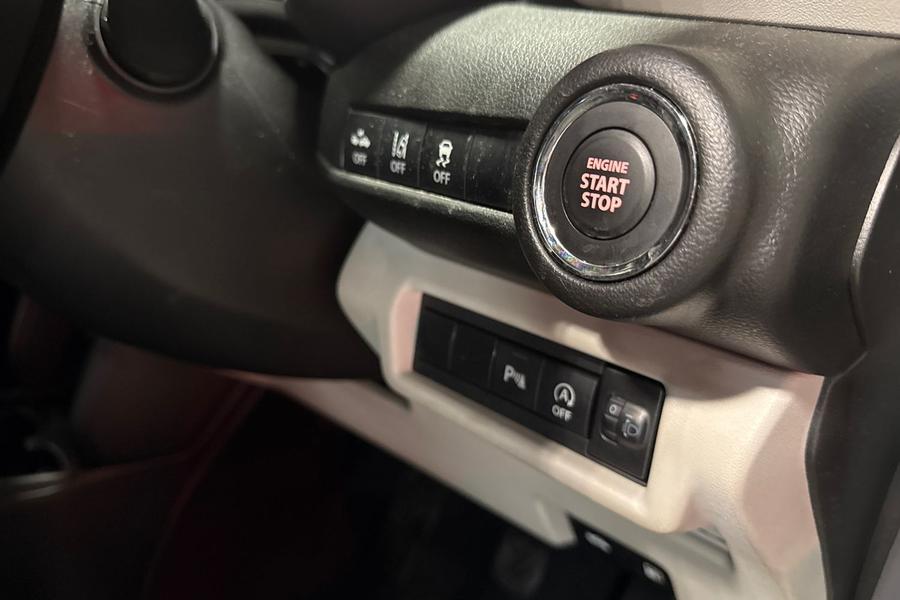 Suzuki SWIFT Photo autoimg-47a28f6b06e84e7ff582fa7ab5f8dc16780980a2.jpg