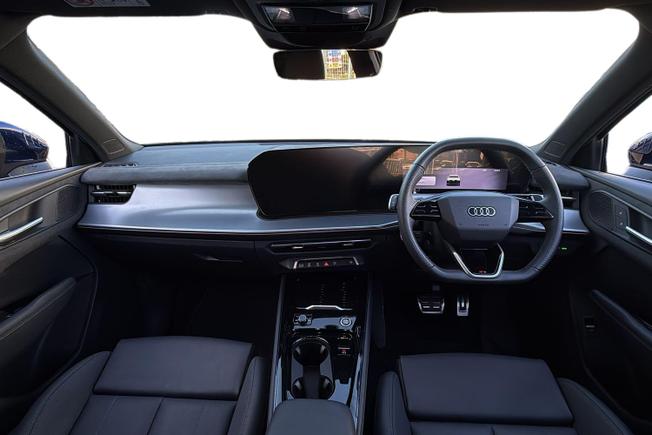 AUDI Q3 Photo 11