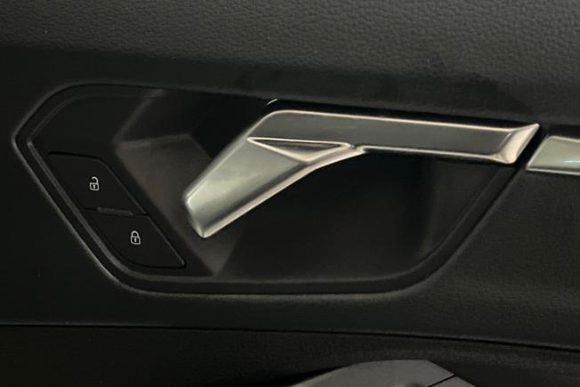 AUDI Q3 Photo 26
