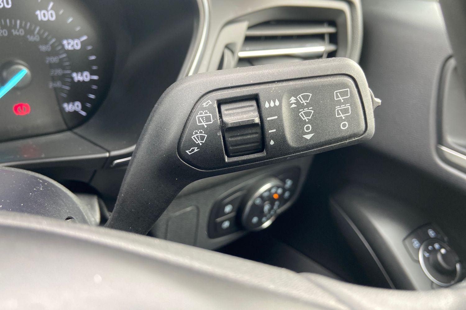 Ford FOCUS Photo 14