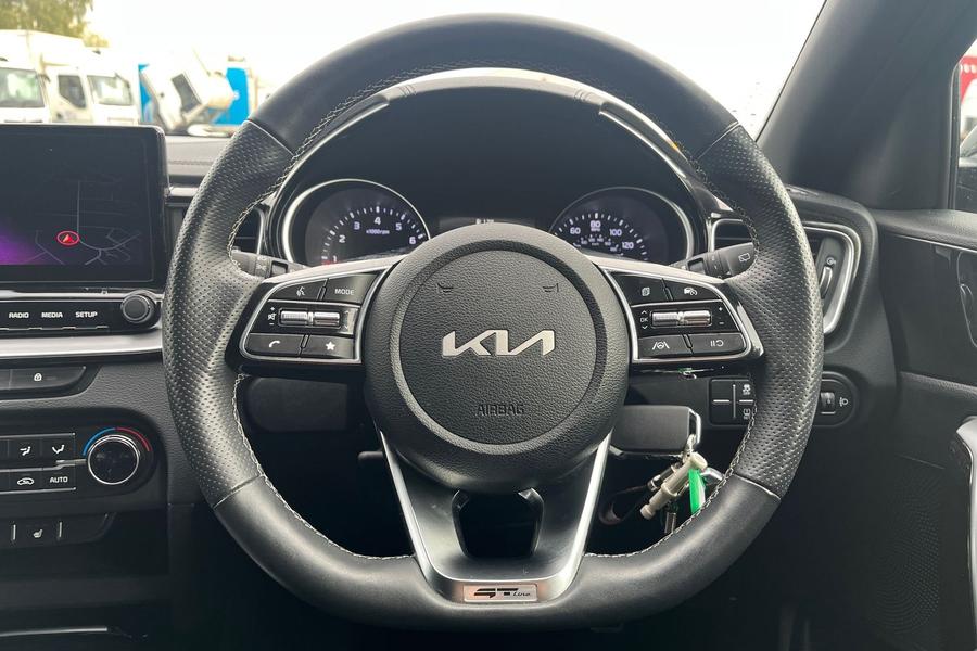 Kia CEED Photo autoimg-47a5e5347819be39cdd0edaf0baf57526619f5b4.jpg